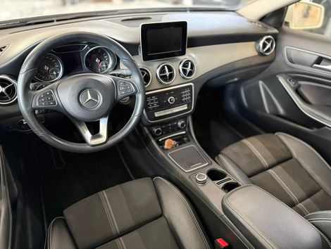 Mercedes GLA 200 Advance 1.6/1.6 TB 16V Flex Aut.