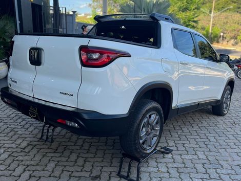 Fiat Toro Freedom 1.8 16V Flex Aut.