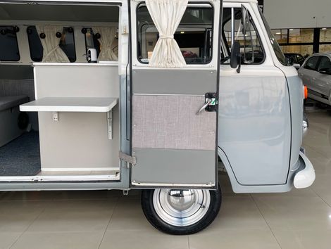 VolksWagen Kombi Standard/ Luxo/ Série Prata