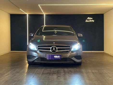 Mercedes Classe A 200 1.6 TB 16V Urban 156cv Aut.