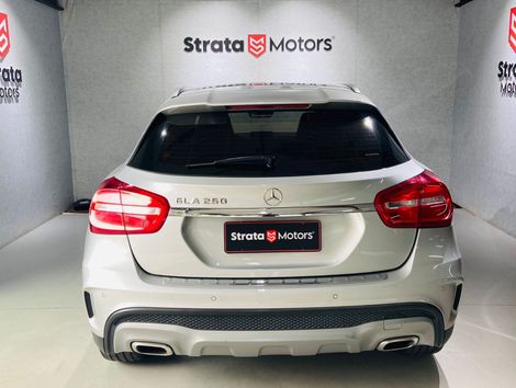 Mercedes GLA 250 Sport 2.0 TB 16V 4x2  211cv Aut.