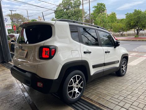 Jeep Renegade Sport 1.8 4x2 Flex 16V Aut.