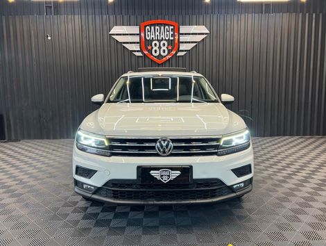 VolksWagen TIGUAN Allspac Comf 250 TSI 1.4 Flex