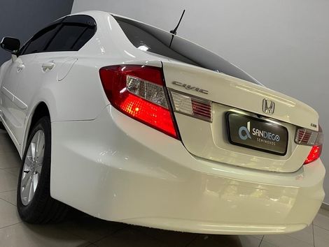 Honda Civic Sedan LXS 1.8/1.8 Flex 16V Mec. 4p