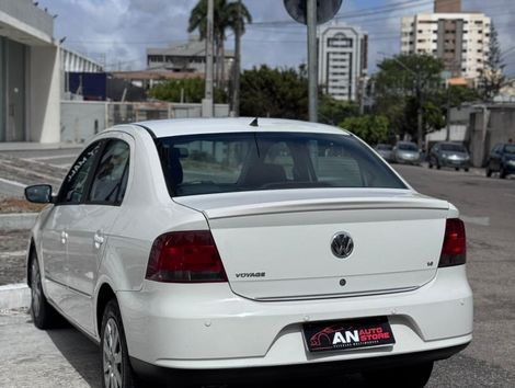 VolksWagen VOYAGE COMF/Highli. 1.6 T.Flex 8V 4p