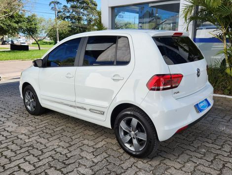 VolksWagen Fox Connect 1.6 Flex 8V 5p