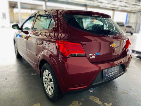 Chevrolet ONIX HATCH LT 1.0 8V FlexPower 5p Mec.
