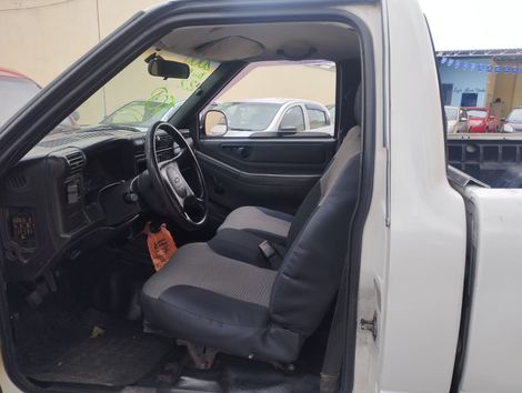 Chevrolet S10 Pick-Up Std. 2.2 MPFI / EFI