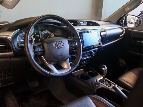 Toyota Hilux CD SRX 4x4 2.8 TDI 16V Diesel Aut.