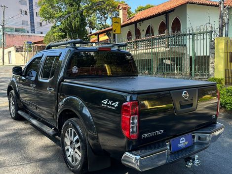 Nissan Frontier SL CD 4x4 2.5TB Diesel Aut