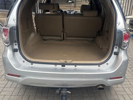 Toyota Hilux SW4 SRV D4-D 4x4 3.0 TDI Dies. Aut