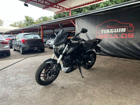 BAJAJ DOMINAR 400 