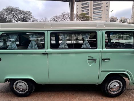 VolksWagen Kombi Standard/ Luxo/ Série Prata