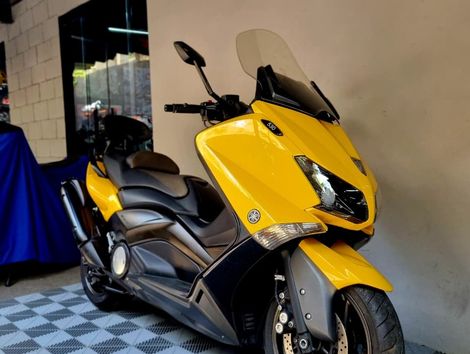 YAMAHA TMAX 530