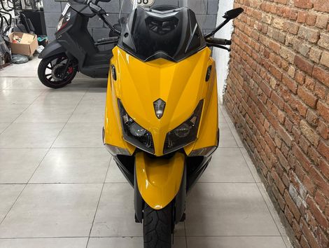 YAMAHA TMAX 530