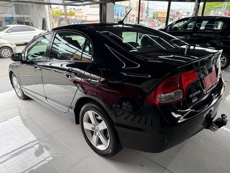 Honda Civic Sedan LXS 1.8/1.8 Flex 16V Aut. 4p
