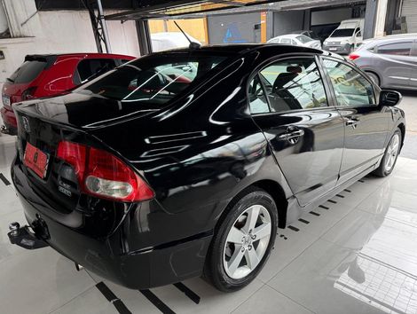 Honda Civic Sedan LXS 1.8/1.8 Flex 16V Aut. 4p