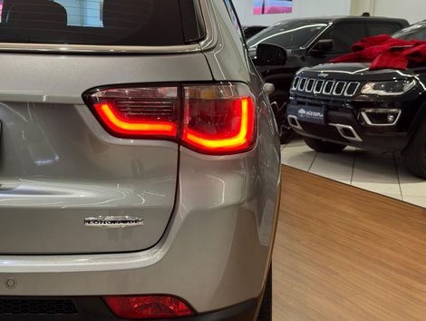 Jeep COMPASS LONGITUDE 2.0 4x2 Flex 16V Aut.