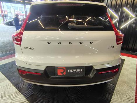 Volvo XC 40 T-5 MOMENTUM 2.0 252cv AWD