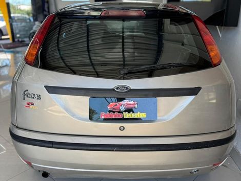 Ford Focus 1.6 S/SE/SE Plus Flex 8V/16V  5p