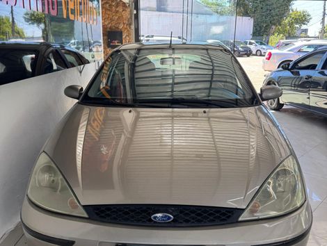 Ford Focus 1.6 S/SE/SE Plus Flex 8V/16V  5p