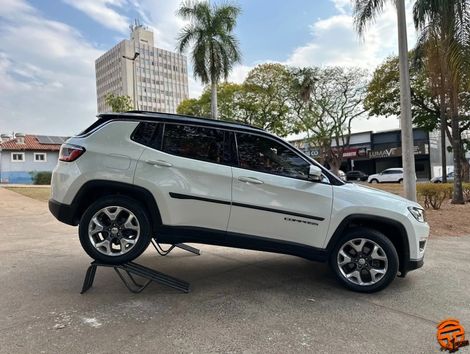 JEEP 2.0 16V FLEX LIMITED AUTOMÁTICO