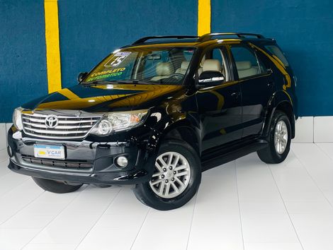 Toyota Hilux SW4 SR 4x2 2.7/ 2.7 Flex 16V Aut.