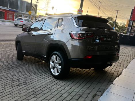 Jeep COMPASS LONGITUDE 2.0 4x4 Dies. 16V Aut.