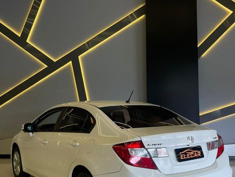 Honda Civic Sedan LXR 2.0 Flexone 16V Aut. 4p