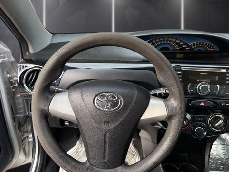 Toyota ETIOS XS 1.5 Flex 16V 5p Mec.