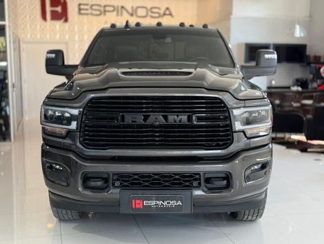 RAM 2500 LARAM. 6.7 NIGHT ED. TB CD 4x4 Die.