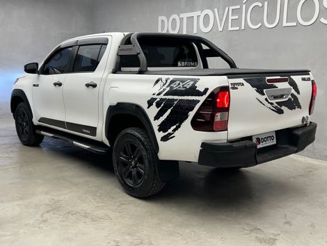 Toyota Hilux CD SR CHALL. 4x4 2.8 TDI Dies Aut.