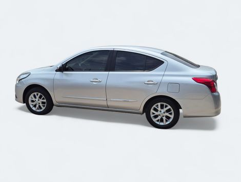 Nissan VERSA SV 1.6 16V FlexStart 4p Aut.