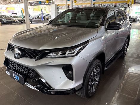 Toyota Hilux SW4 Diamond 2.8 TB 4x4 Die. Aut.