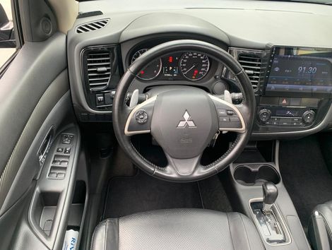 Mitsubishi OUTLANDER 2.0 16V 160cv Aut.