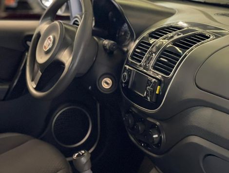 Fiat Grand Siena ATTRAC. 1.4 EVO F.Flex 8V