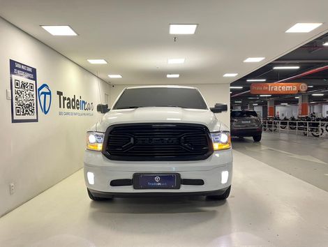 RAM CLASSIC LARAMIE 5.7 CD V8 4X4 Aut.