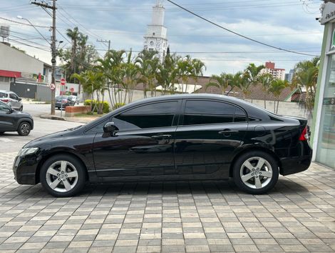 Honda Civic Sedan LXS 1.8/1.8 Flex 16V Aut. 4p
