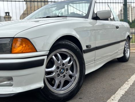 BMW 325i