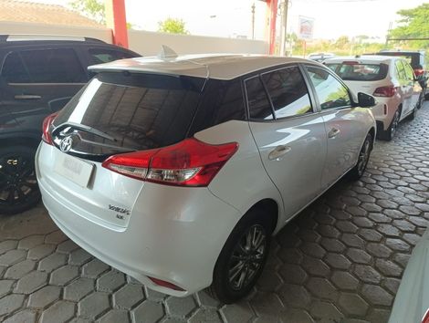 Toyota YARIS XLS Connect 1.5 Flex 16V 5p Aut.