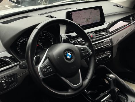 BMW X1 SDRIVE 20i X-Line 2.0 TB Active Flex