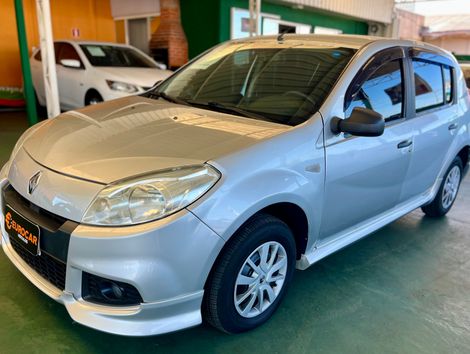 Renault SANDERO Authentique Hi-Flex 1.0 16V 5p