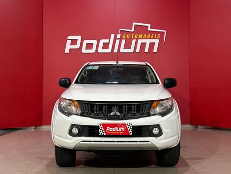 Mitsubishi L200 Tri. Outd. GLX 2.4 CD 4x4 Die. Mec.