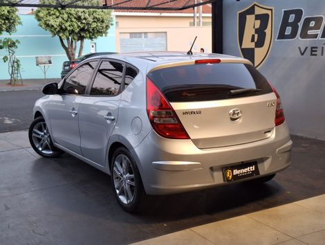 Hyundai i30 2.0 16V 145cv 5p Aut.