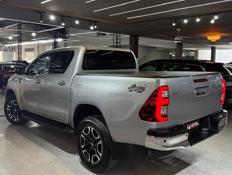 Toyota Hilux CD SRX 4x4 2.8 TDI 16V Diesel Aut.