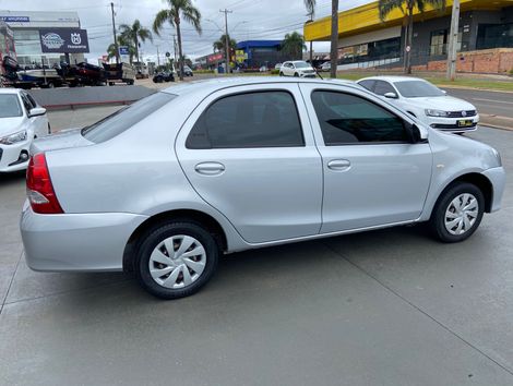 Toyota ETIOS X Sedan 1.5 Flex 16V 4p Mec.