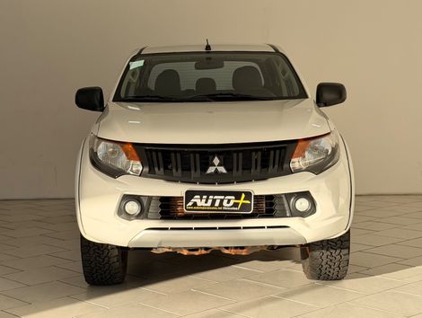 Mitsubishi L200 Tri. Outd. GLX 2.4 CD 4x4 Die. Mec.