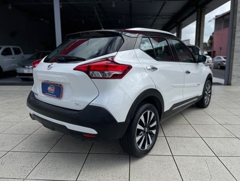 Nissan KICKS SL 1.6 16V FlexStar 5p Aut.