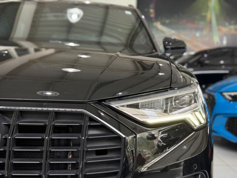 Audi Q3 Black Ed. 1.4 TFSI Flex/Black S-tron.