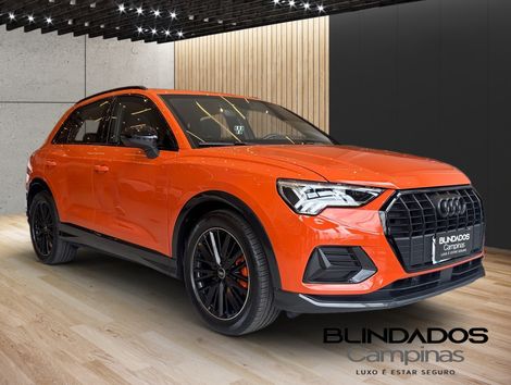 Audi Q3 Black Ed. 1.4 TFSI Flex/Black S-tron.